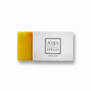 Sapone naturale per viso e corpo con i petali dei fiori.